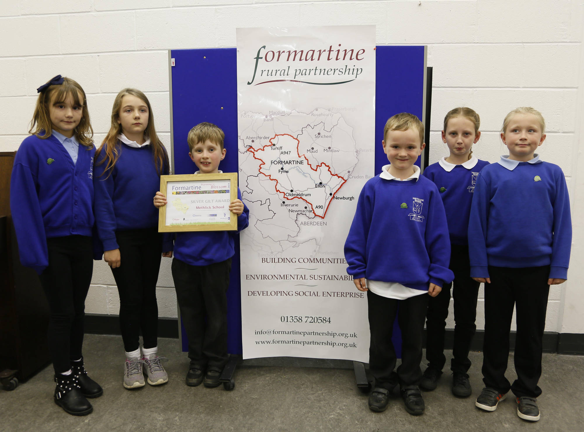 Silver gilt award - Methlick School receiving their award